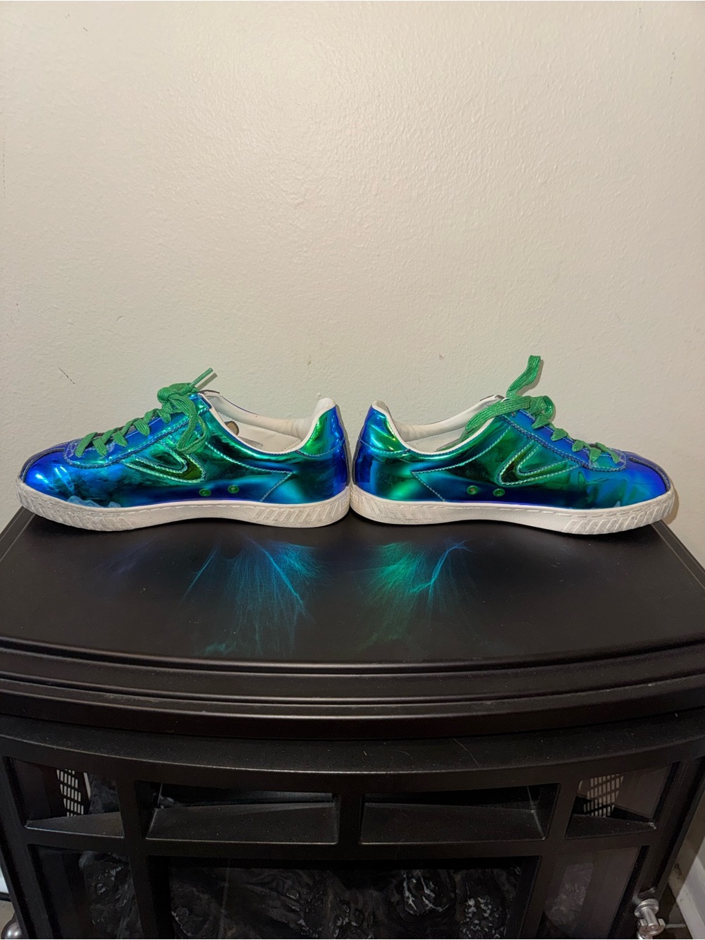 Tretorn Women's Iridescent Blue-Green Lace-Up Sneaker Size 6.5 - Picture 7 of 9